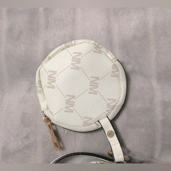 Nicole Miller Cream/Bone NM Logo Crossbody with Matching Coin Pouch - Picture 2 of 9